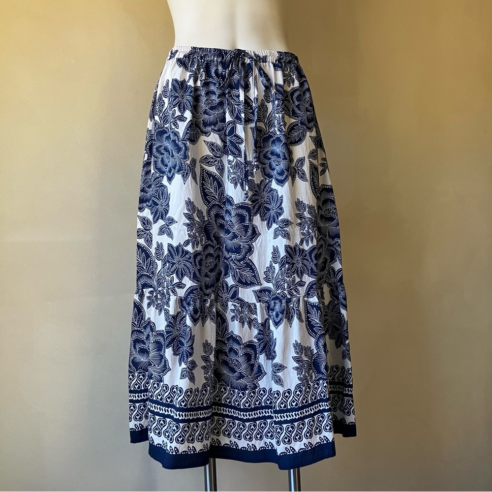 Mlle Gabrielle | Paisely Patterned Midi Boho 
Skirt